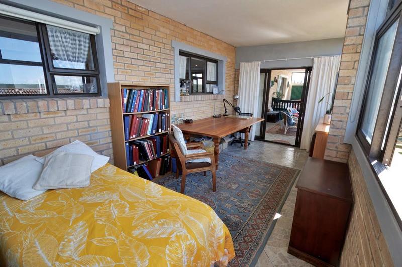 4 Bedroom Property for Sale in Stilbaai Wes Western Cape